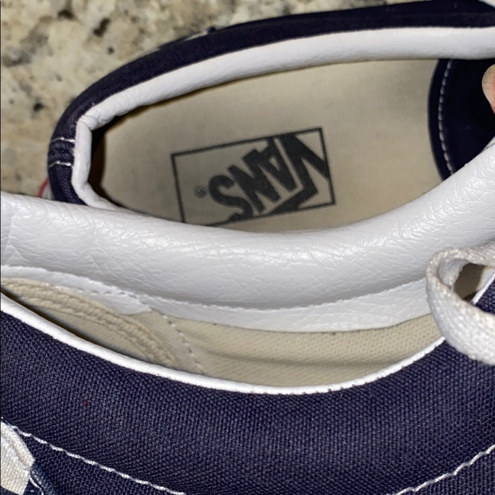 Shoes - Picture 5 of 5
